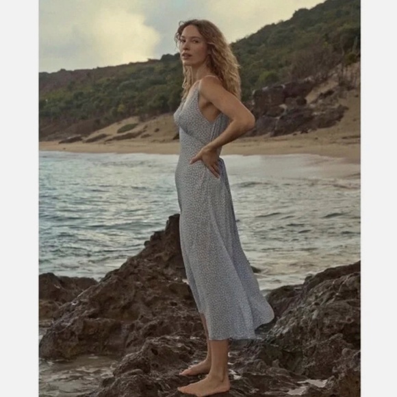 *SOLD* Doen Sonia Dress – Cerulean Hillside Bloom – Size M – Excellent Condition - Picture 4 of 14